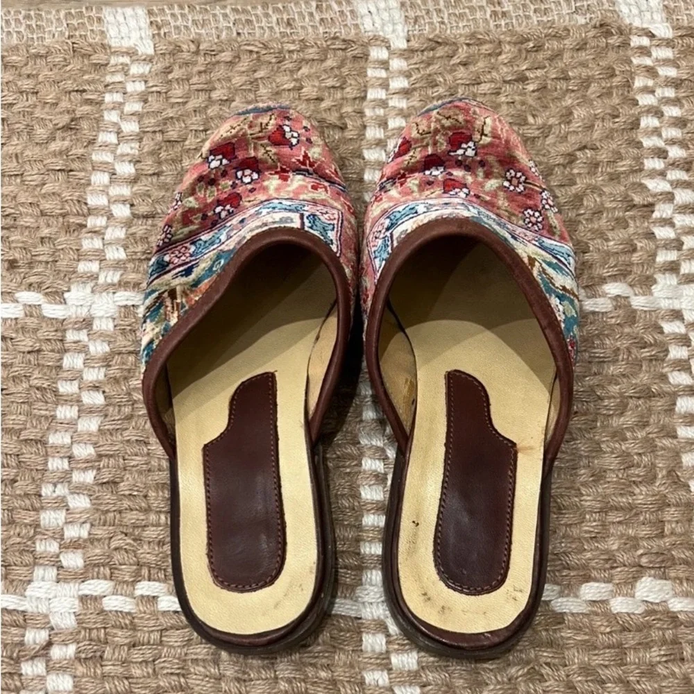 Vintage Handmade Tapestry Kilim Mule Slide - Picture 2 of 3